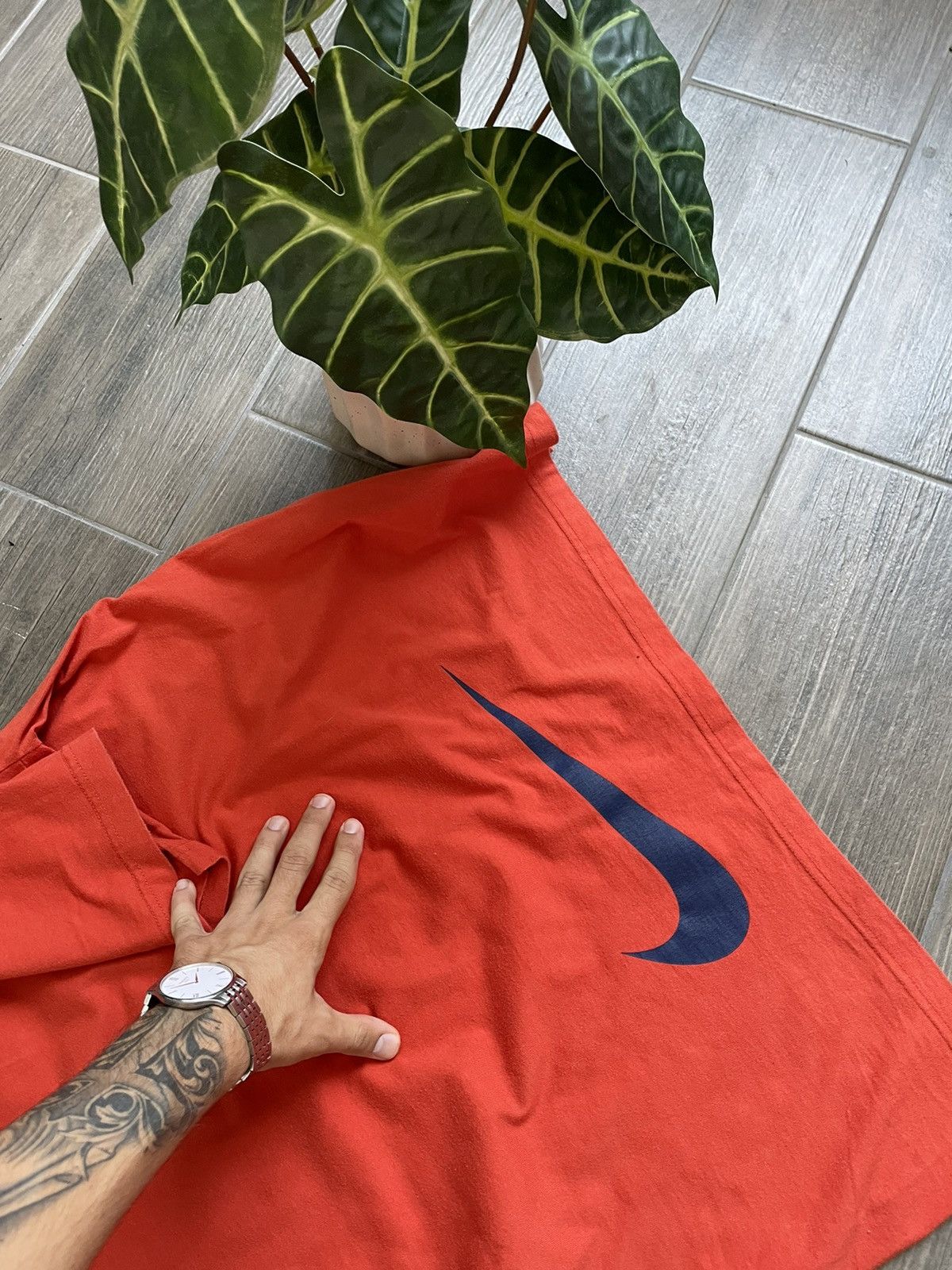 Nike big swoosh baggy t-shirt