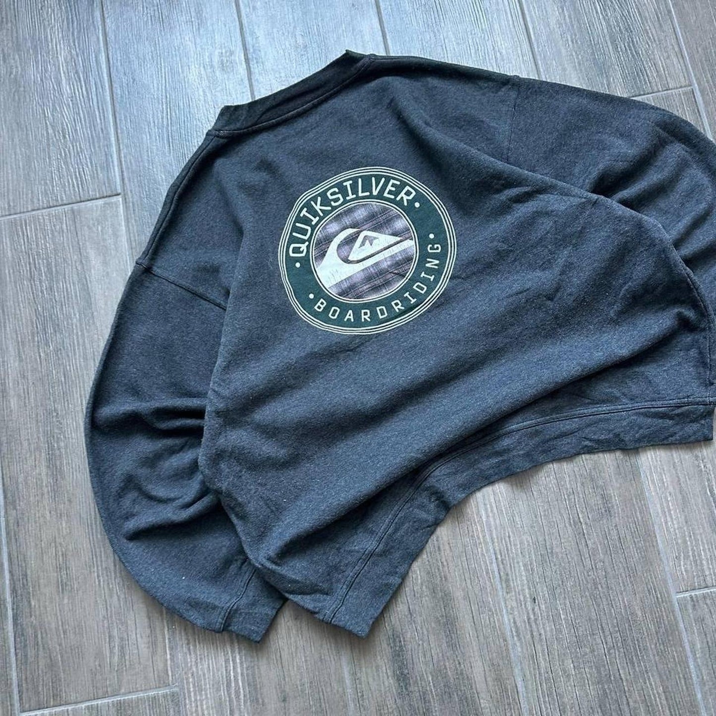 Quiksilver y2k surf wear baggy sweatshirt