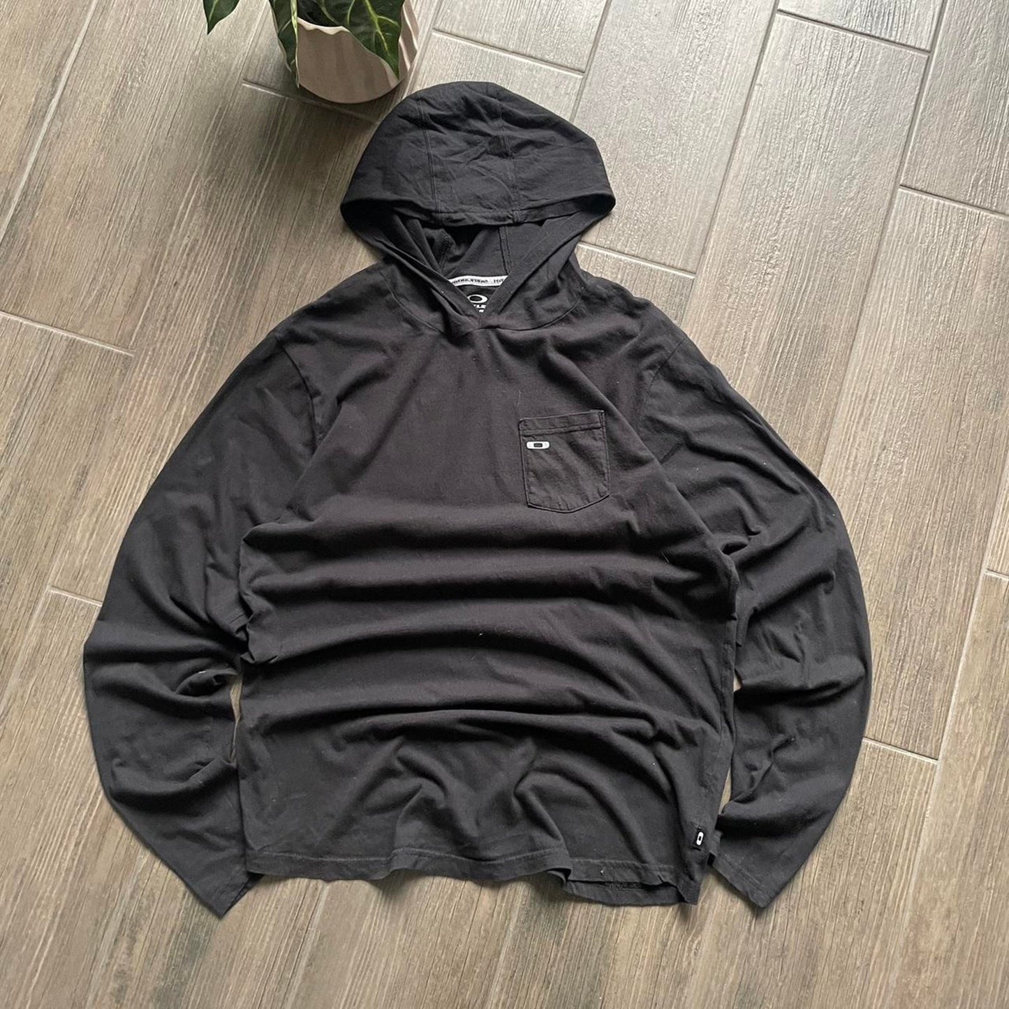 Oakley black light long sleeve L hoodie