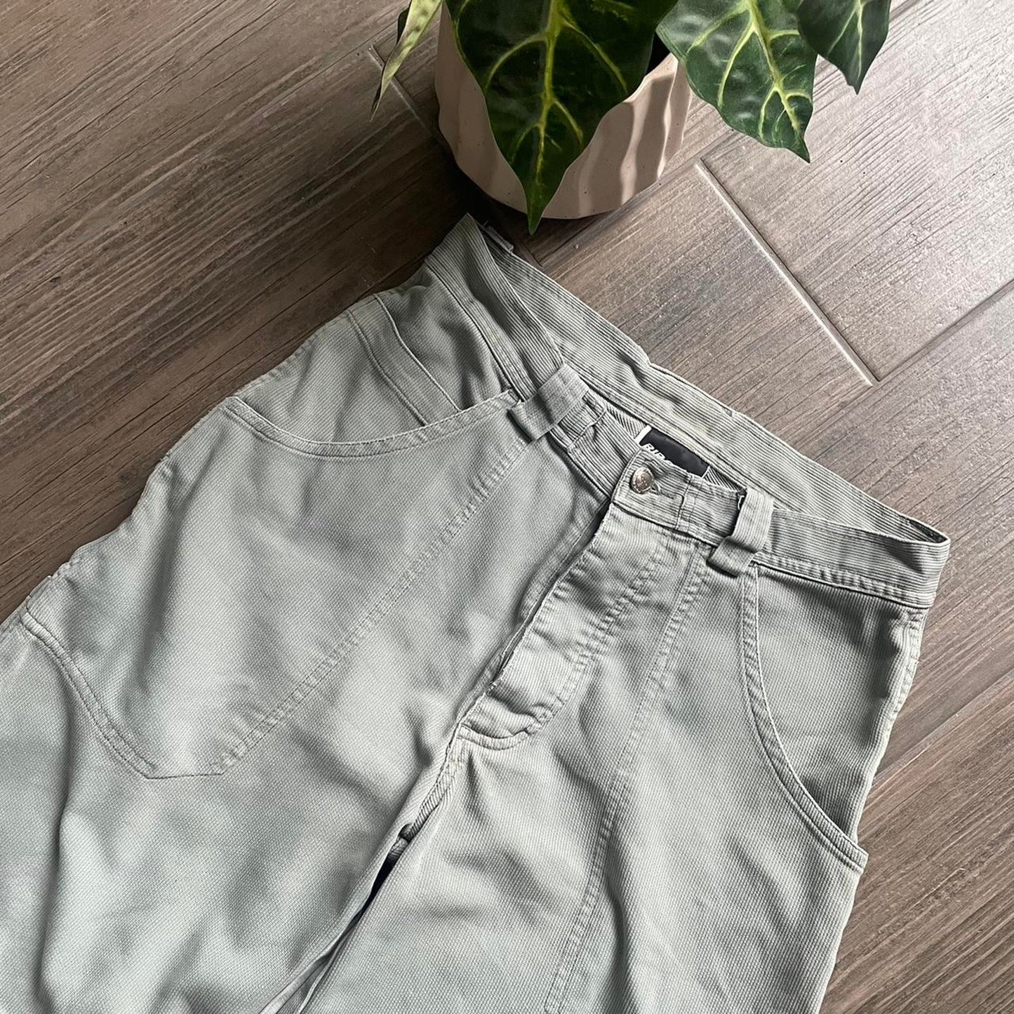 Rip curl corduroy baggy shorts