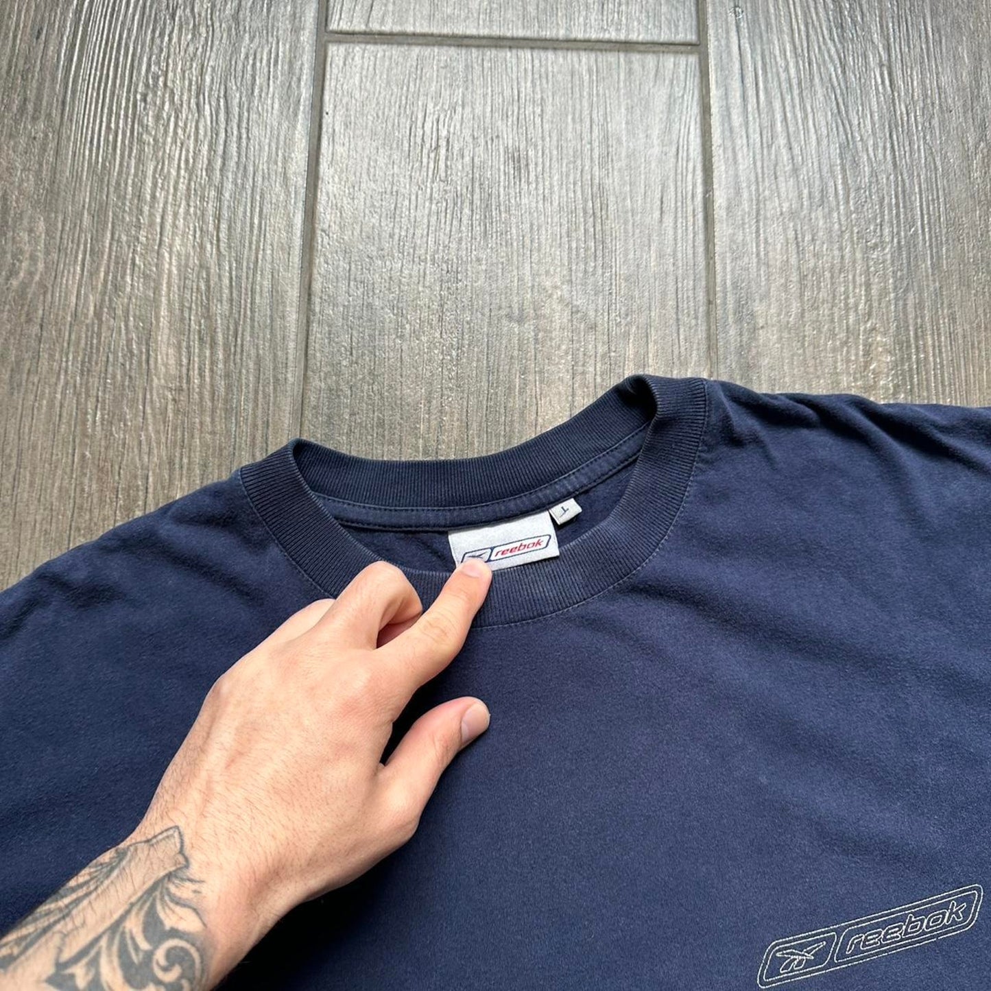 Reebok navy blue vintage t-shirt