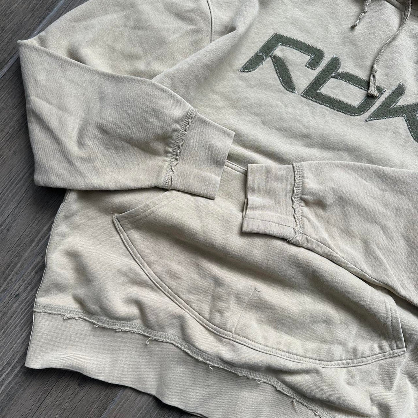 Reebok tan baggy y2k hoodie