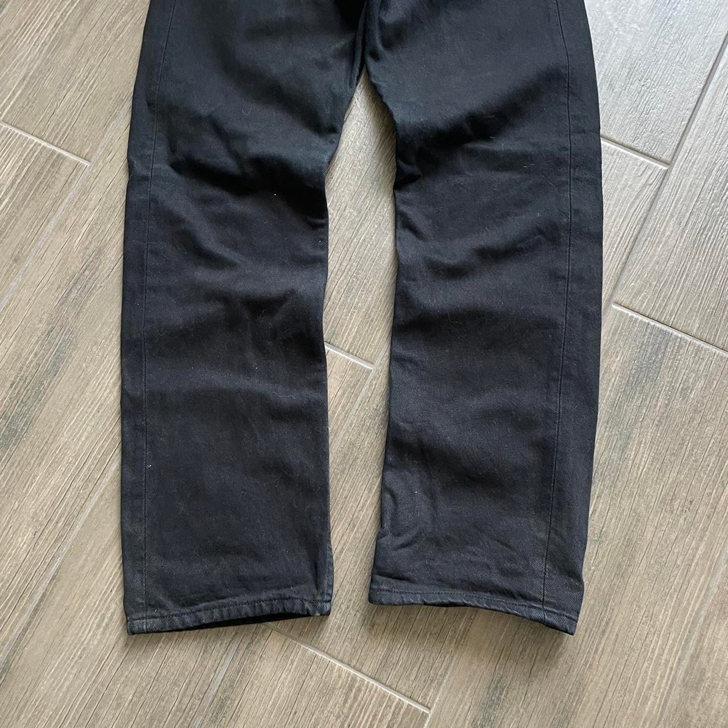 Levis black denim jeans