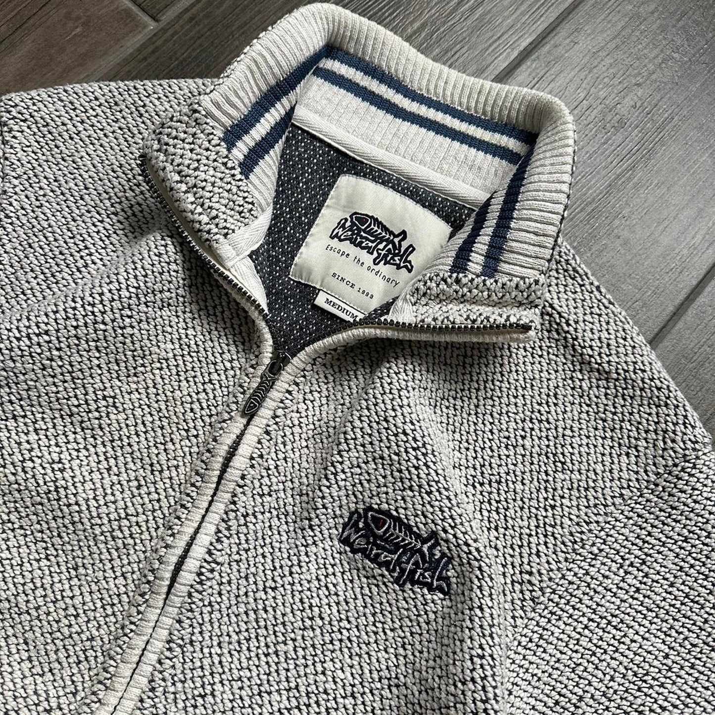 Weird Fish Y2K baggy surf jumper M