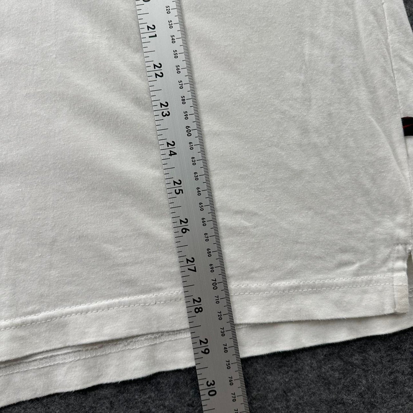 Y2k nike white t shirt