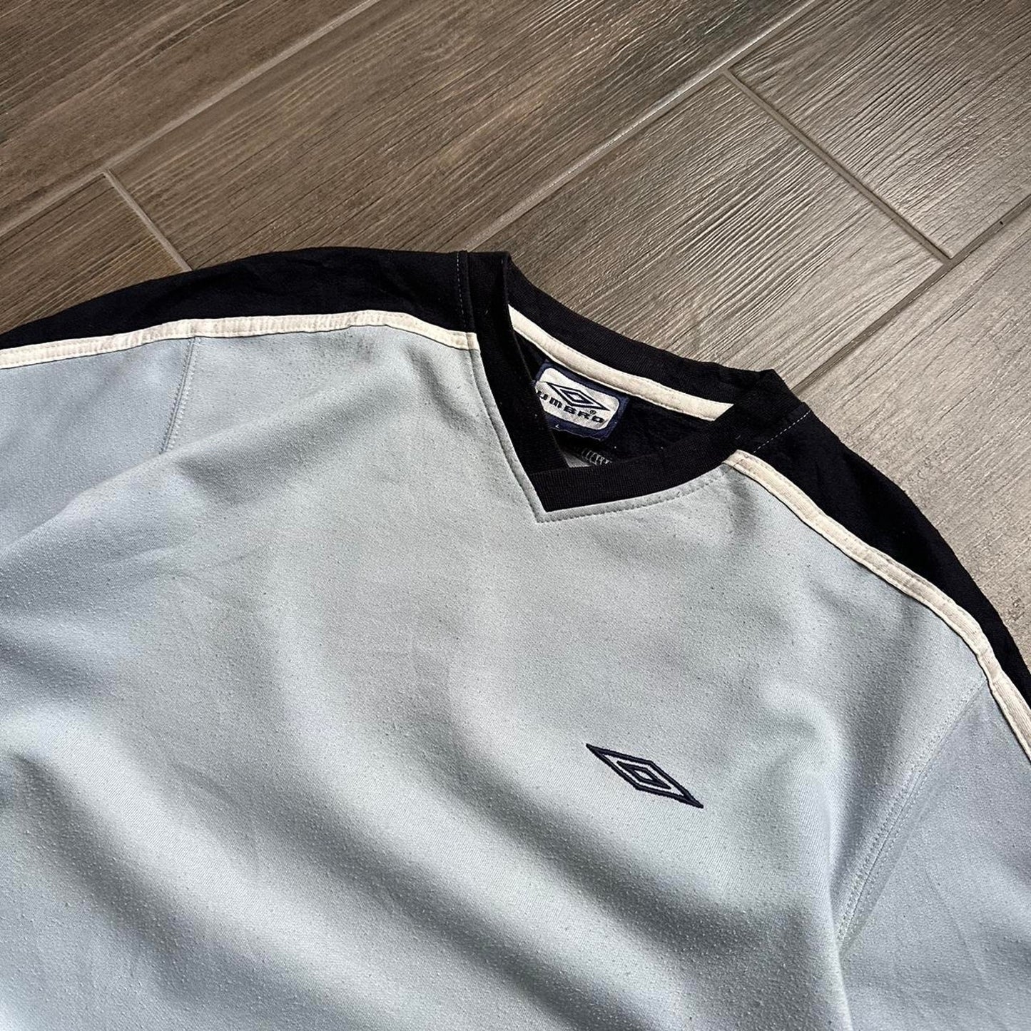 Umbro blue v neck oversized y2k sport L sweatshirt