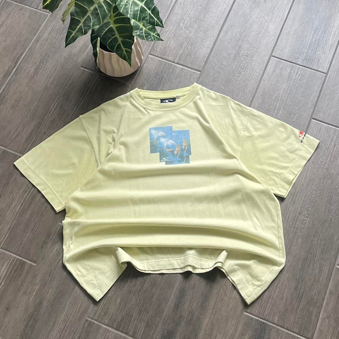 Oneill yellow y2k japan style tee