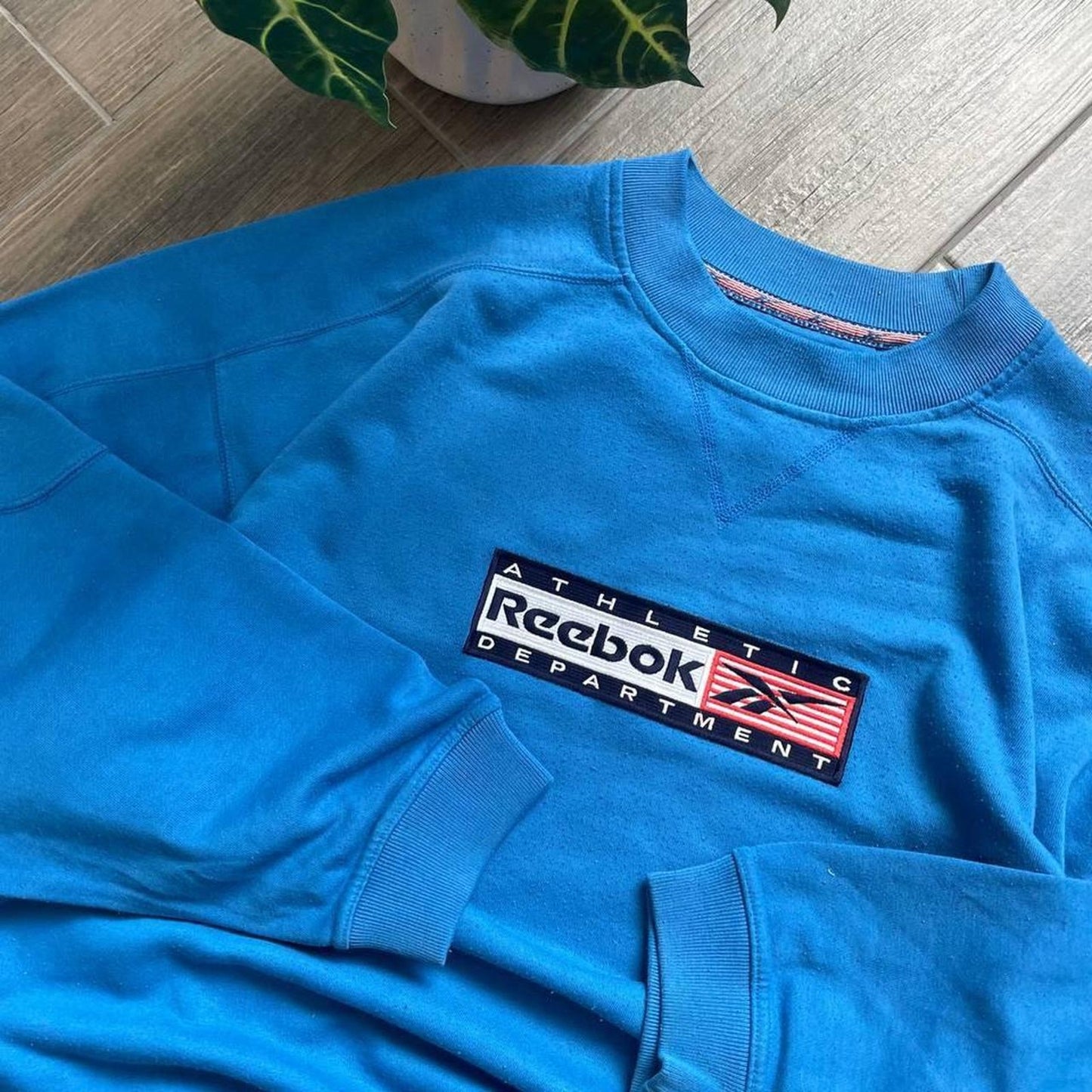 Reebok y2k sport vintage sweatshirt