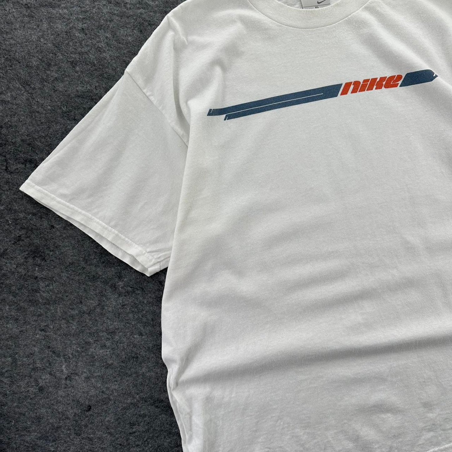 Nike white t shirt with red