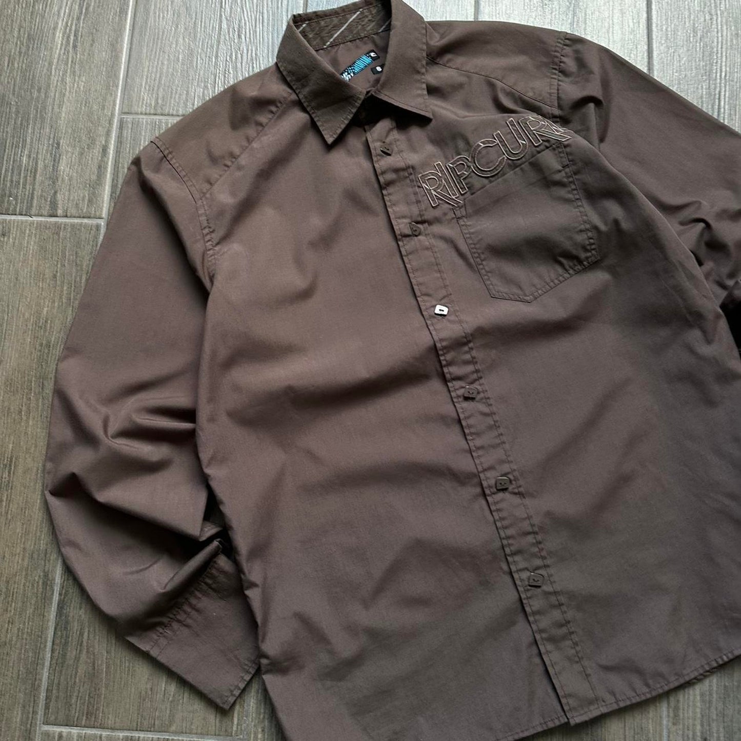 Rip Curl brown y2k S shirt