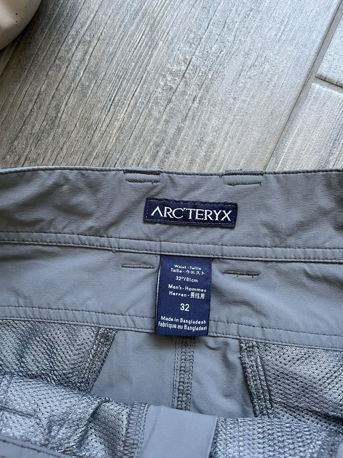 Arcteryx outdoor vintage shorts