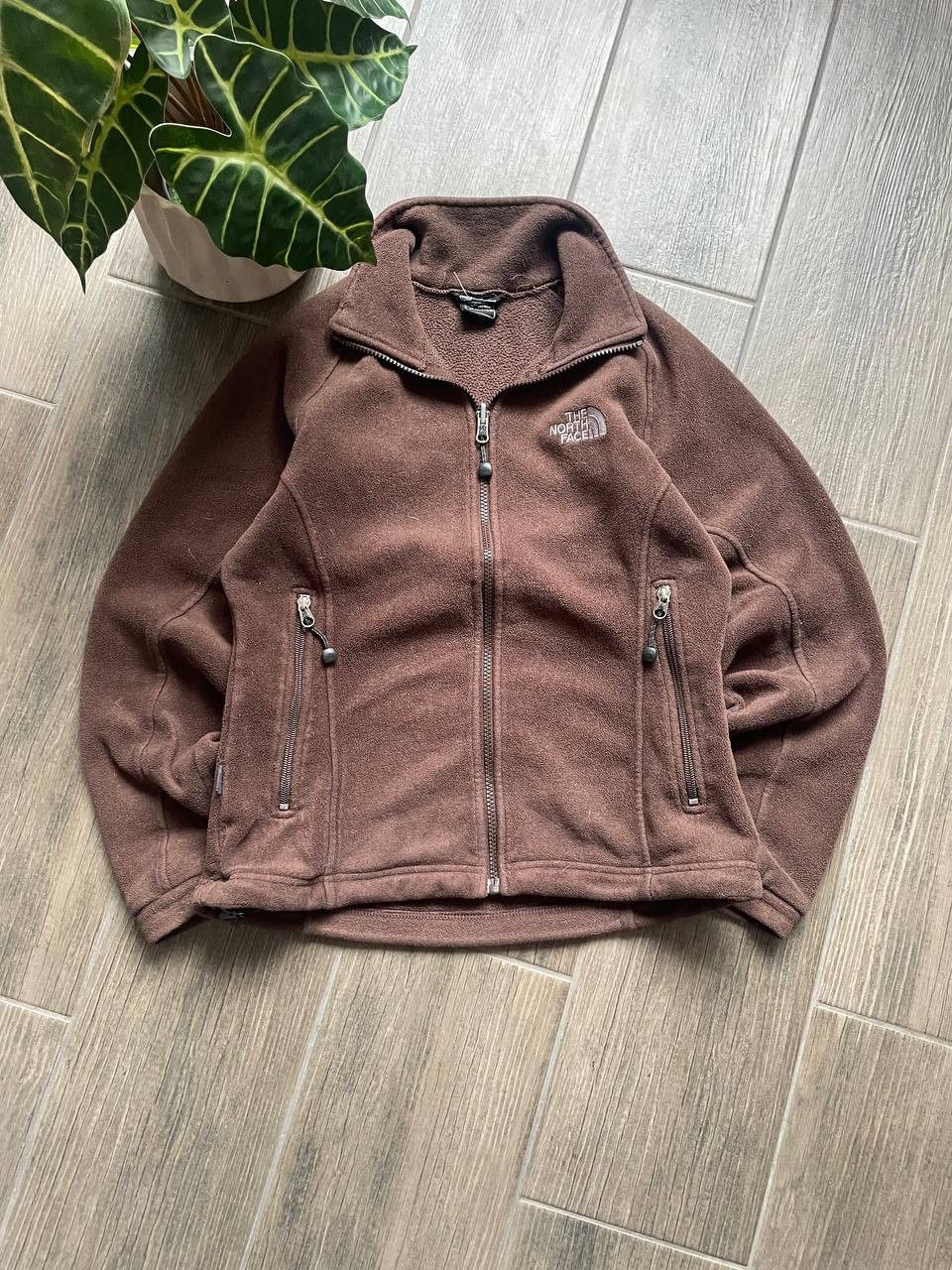 The North Face women brown vintage outdoor jumper