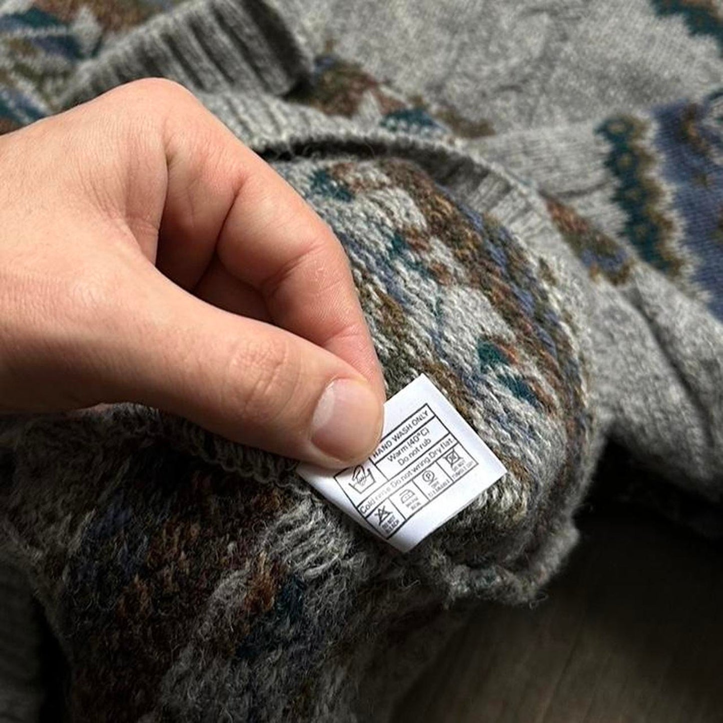 Y2k vintage wool made in UK grandpacore L sweater