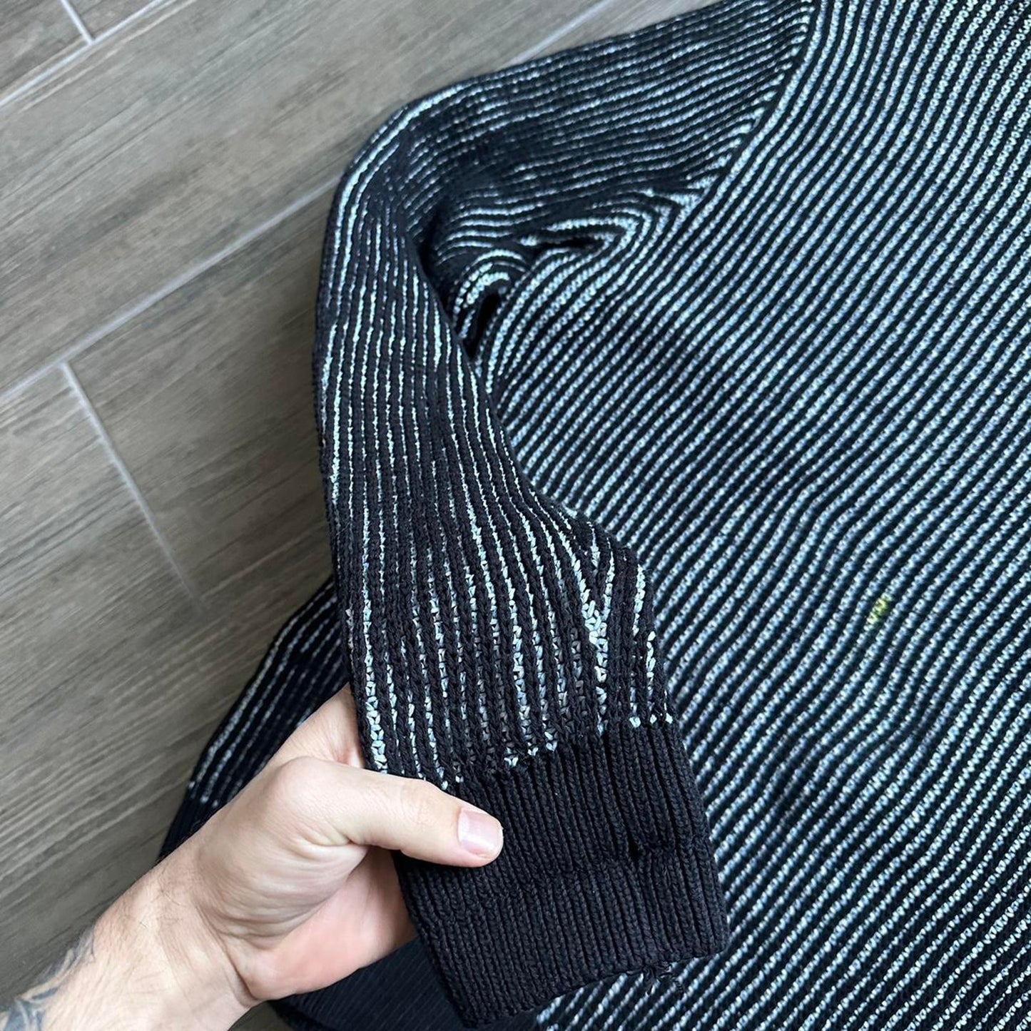 Y2k Japanese style black L sweater