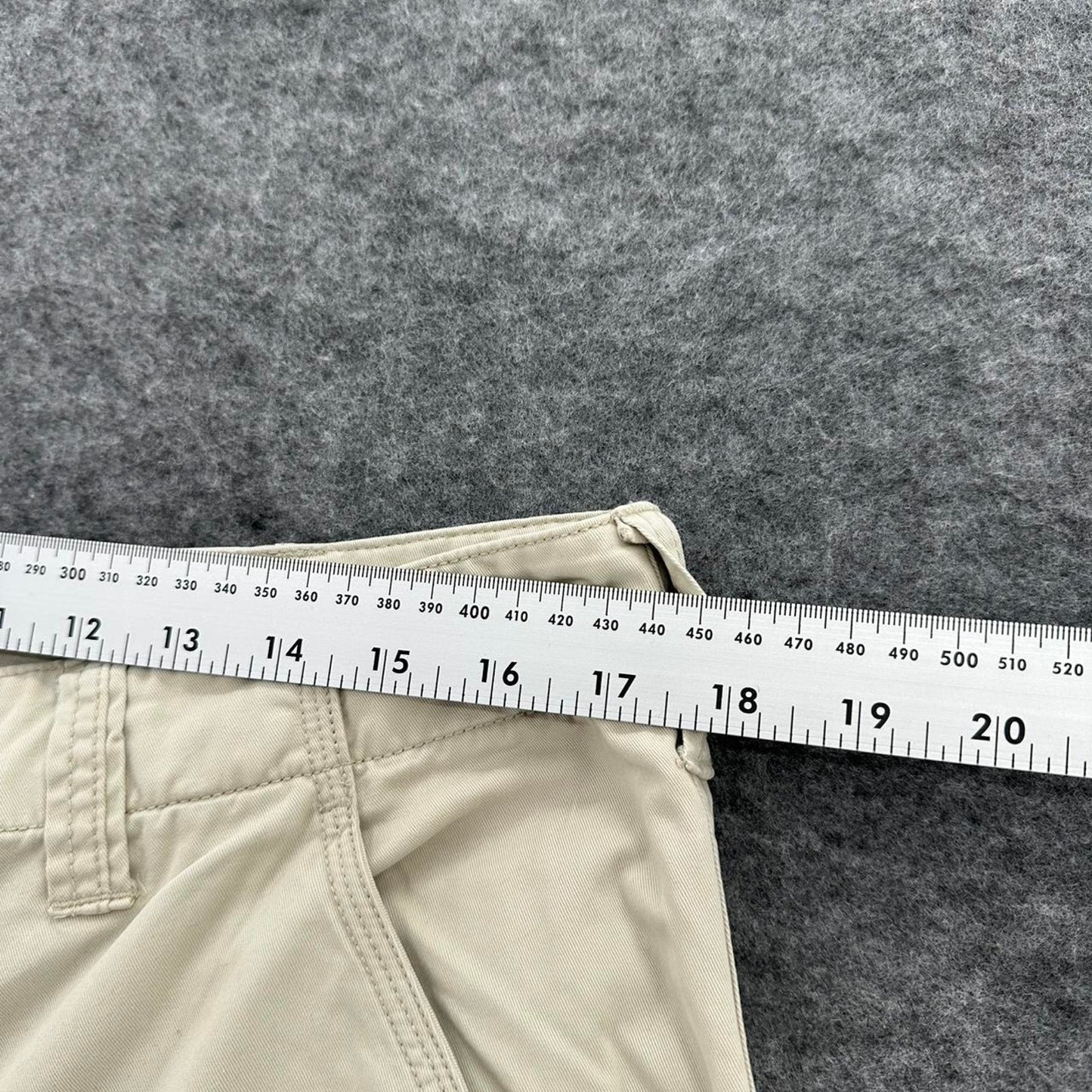 Y2k quiksilver tan cargo shorts