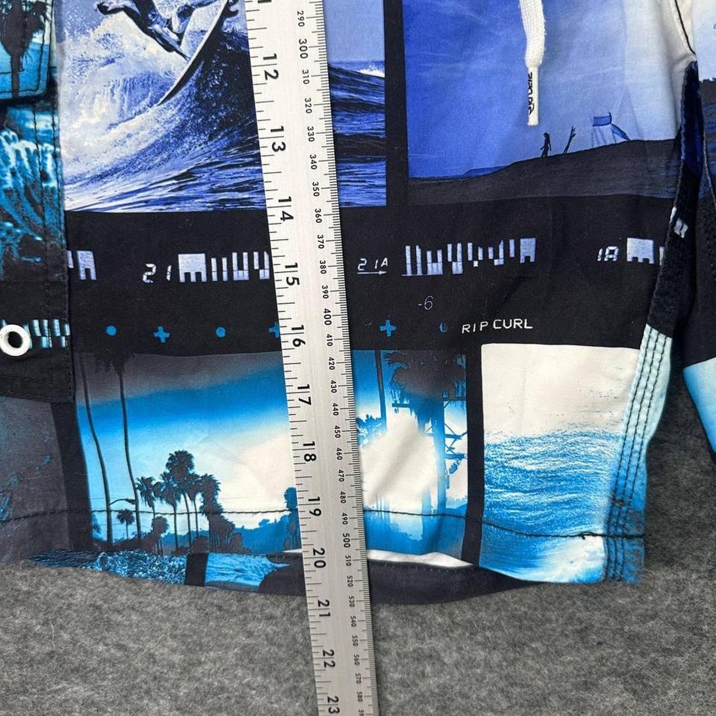Rip curl board shorts with