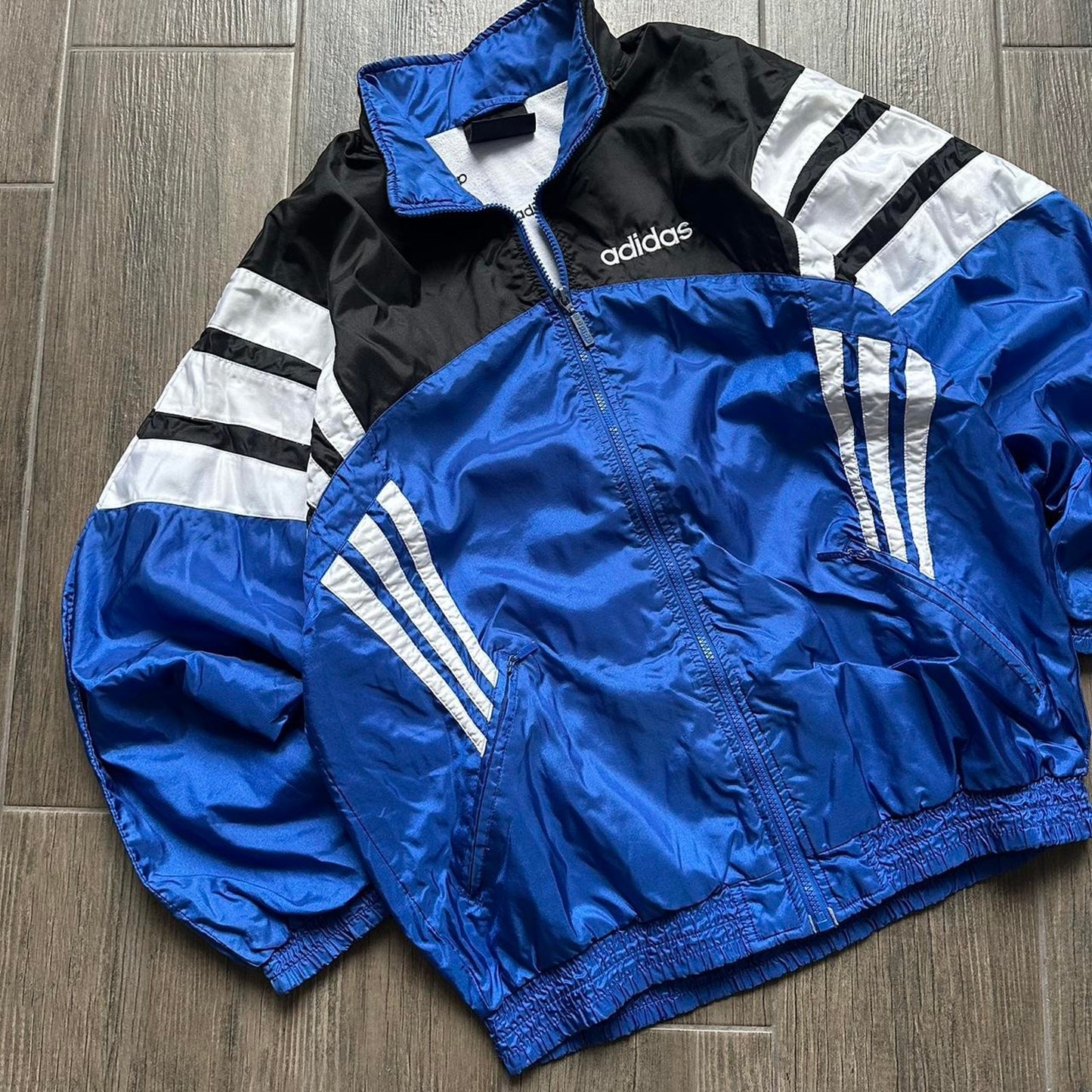 Adidas nylon y2k blue baggy jacket