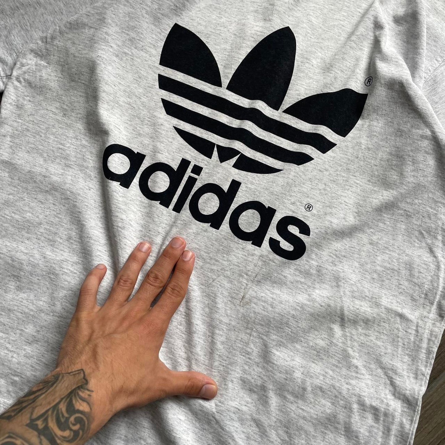 Adidas vintage baggy y2k tee
