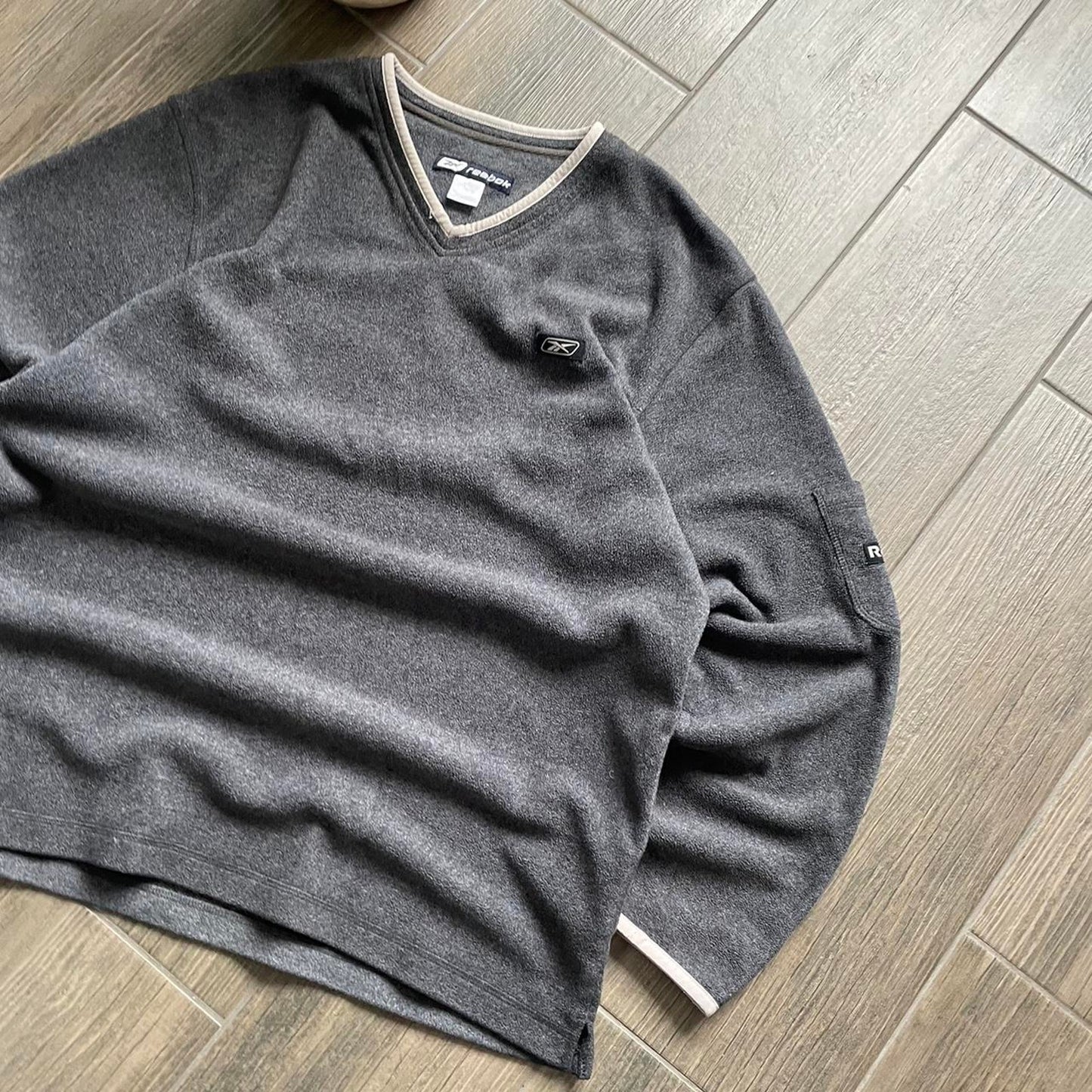 Reebok baggy grey fleece streetwear M-L jumper
