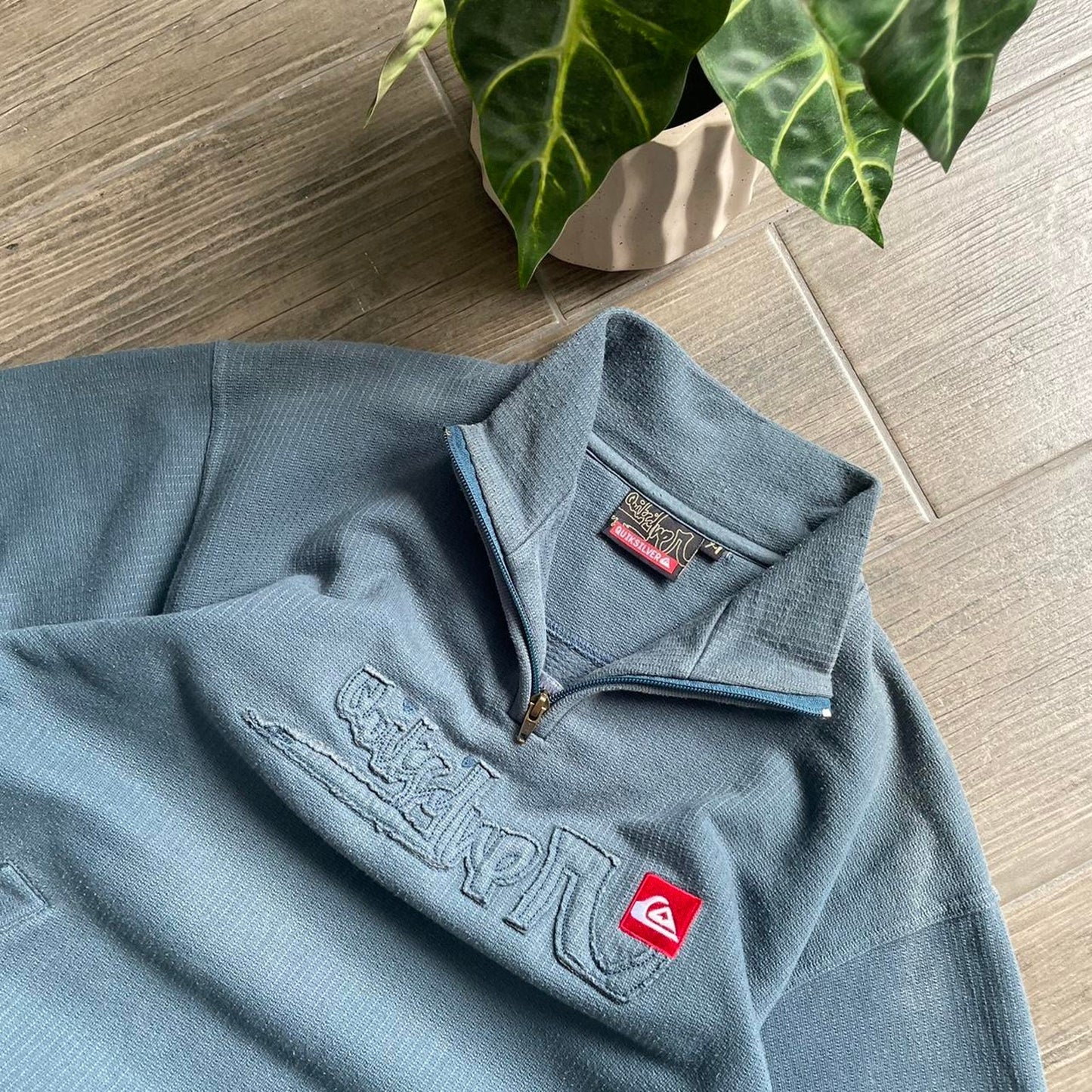Quiksilver blue 1/3 zip surf jumper