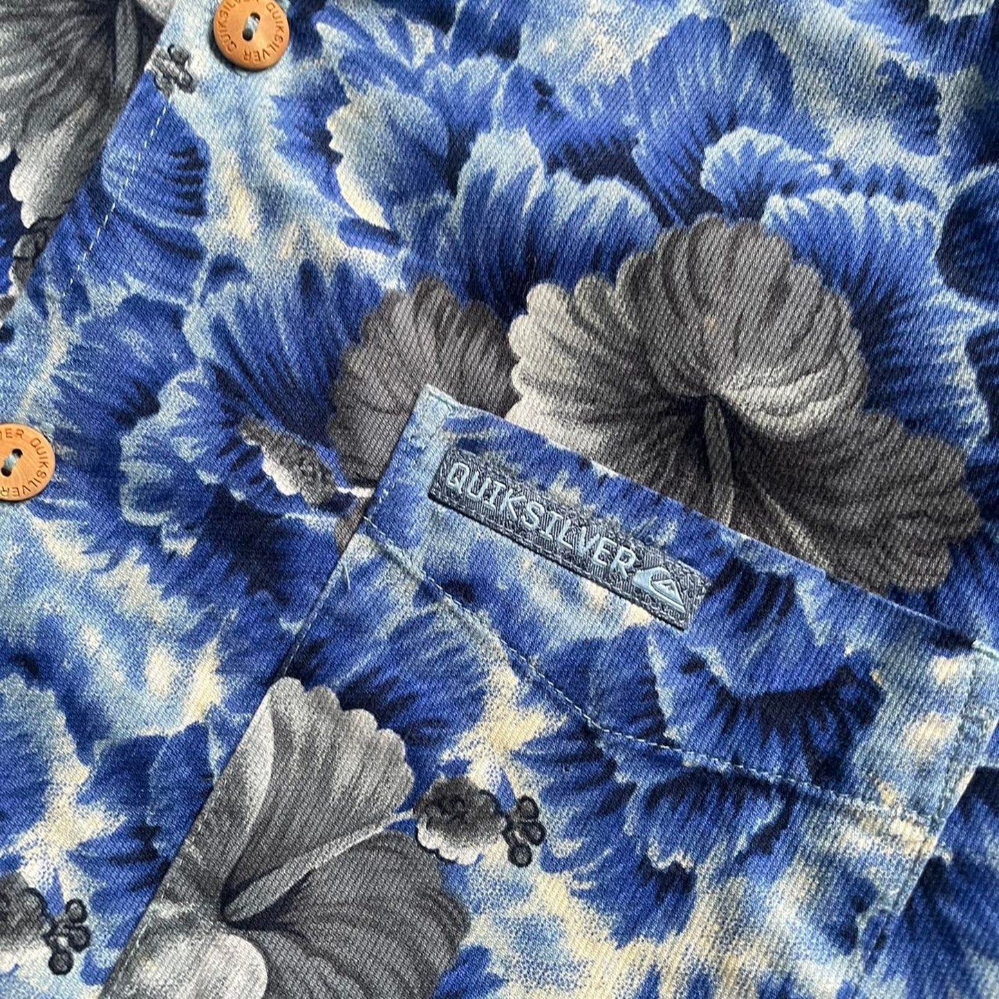 Quiksilver Hawaiian y2k baggy summer surf shirt
