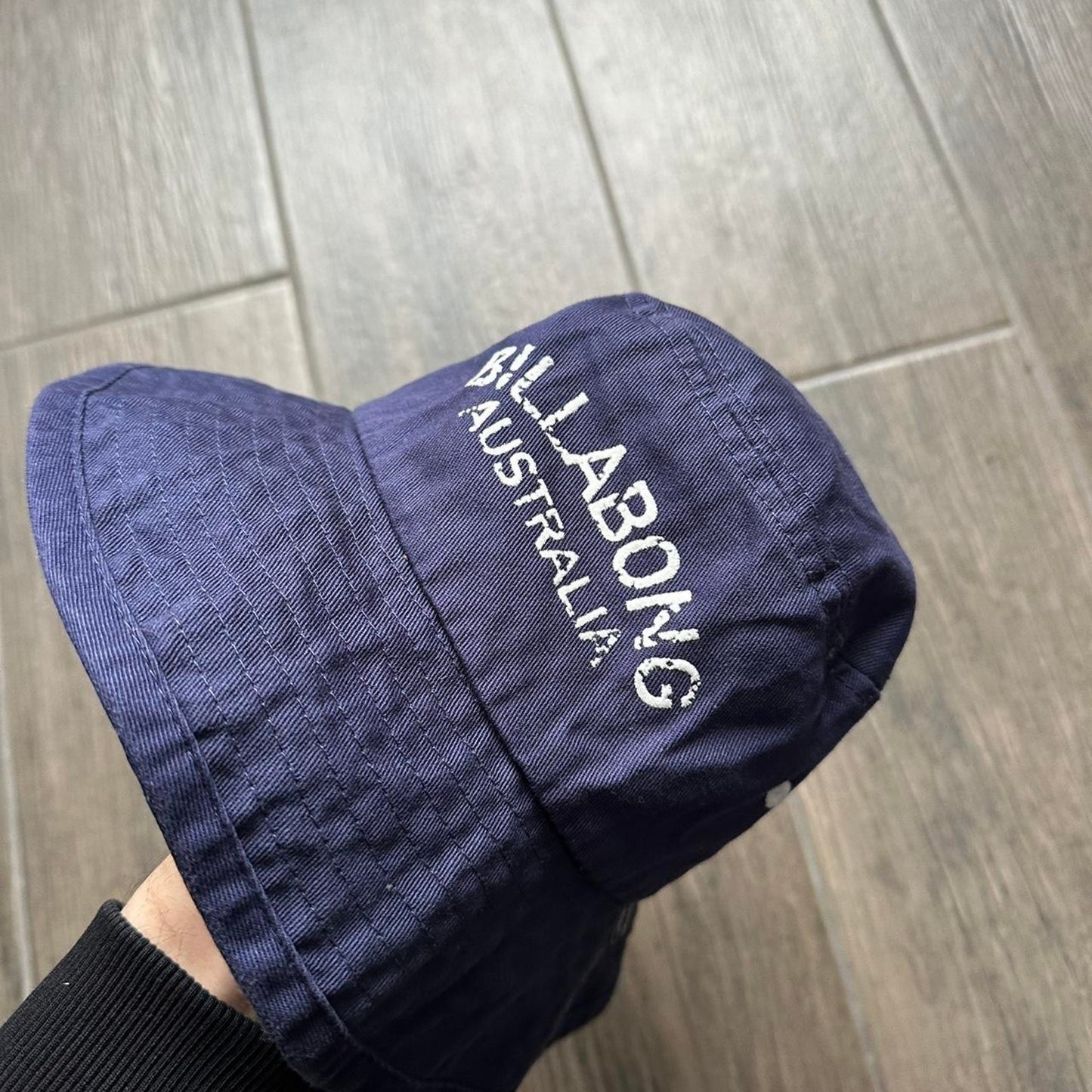 Navy billabong bucket hat