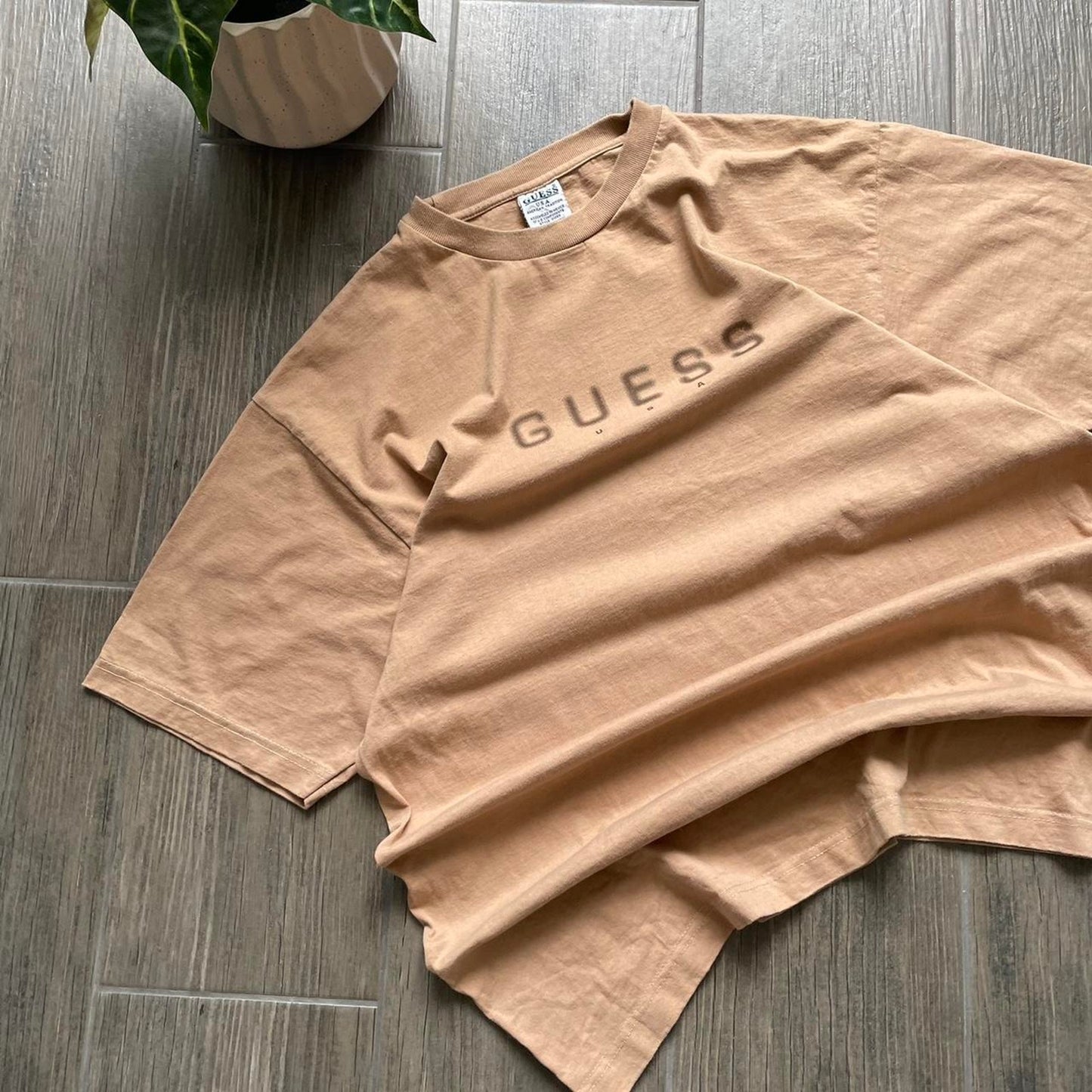 Guess USA vintage 90s tee