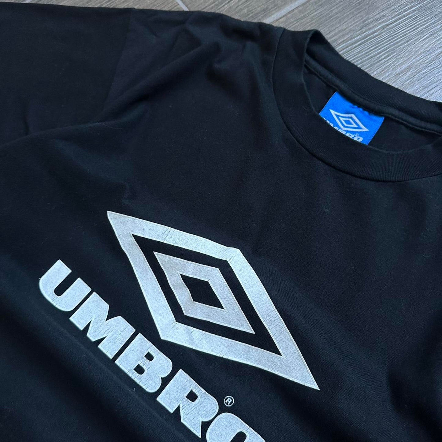 Umbro black big logo vintage tee