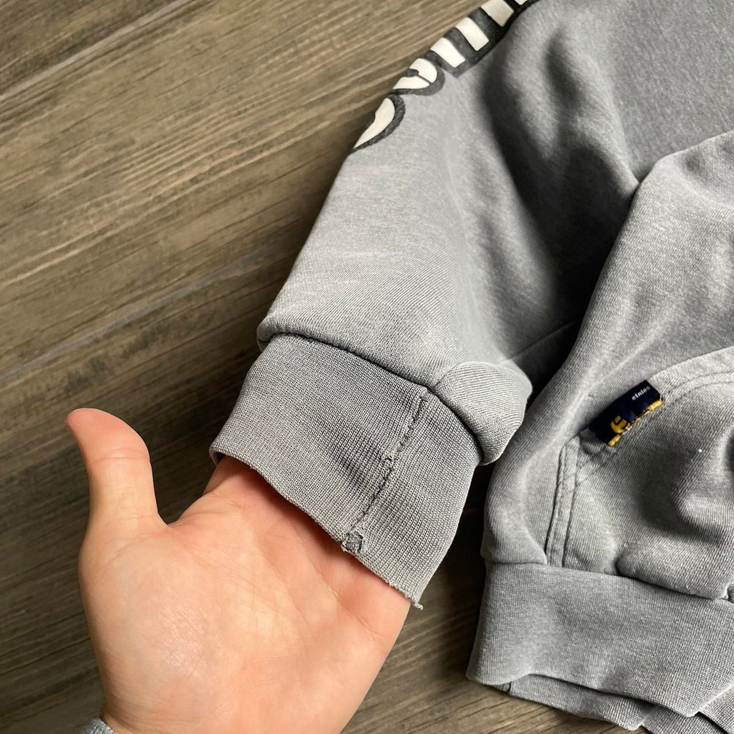 Etnies y2k skater style grey oversized L hoodie