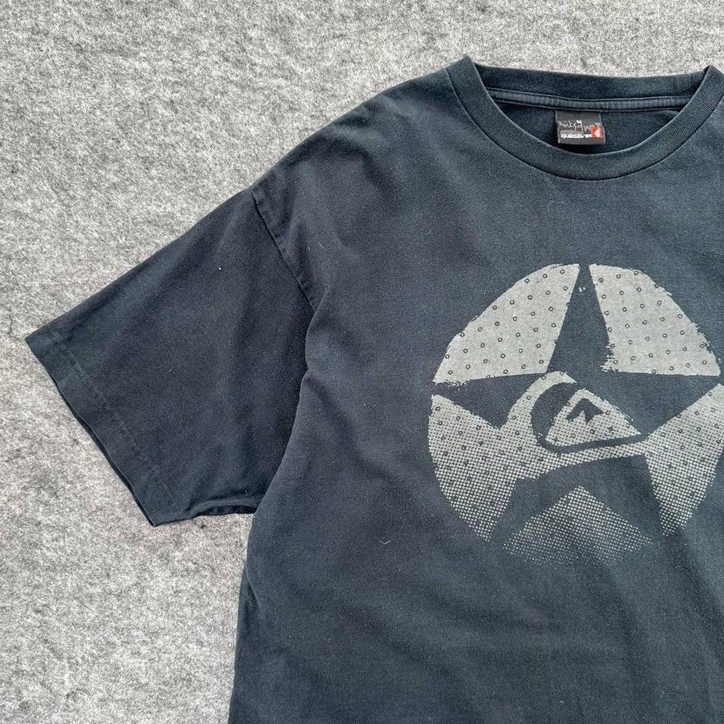 Y2k quiksilver surf t shirt with