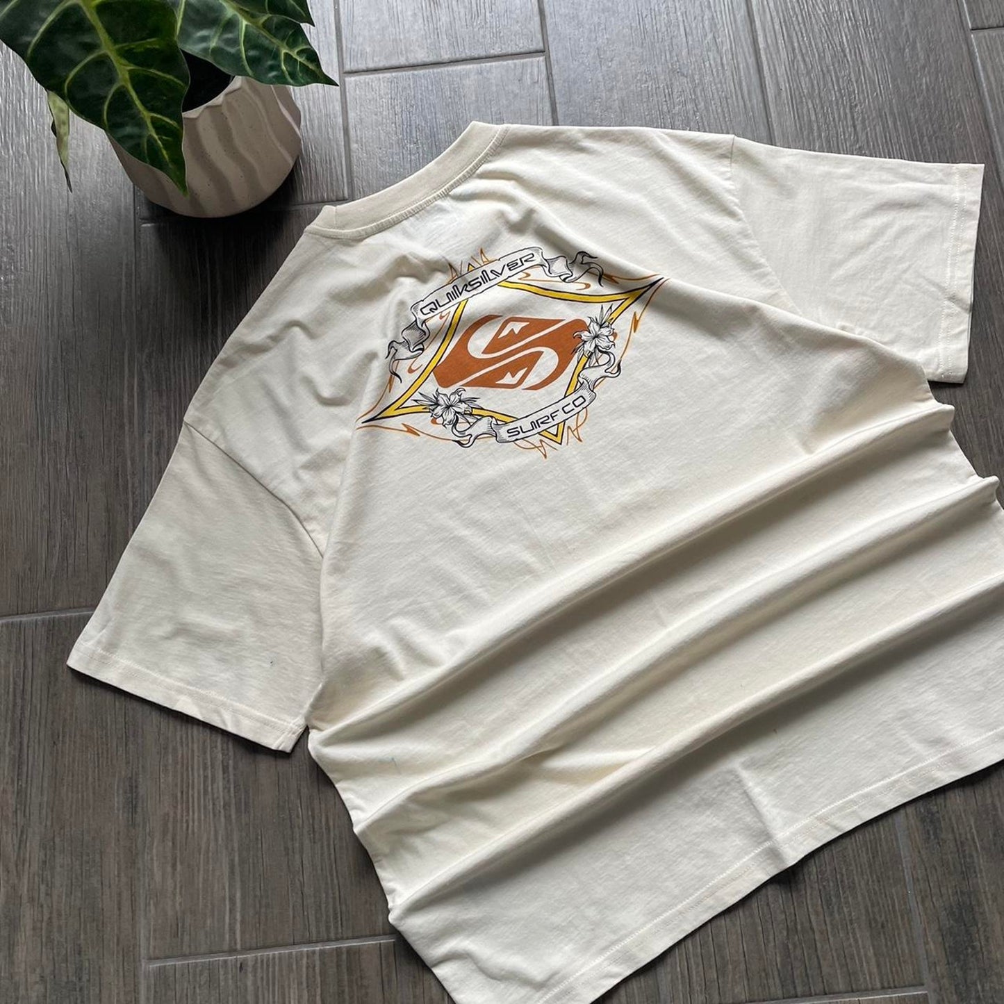 Quiksilver beige big logo surf cotton t-shirt M