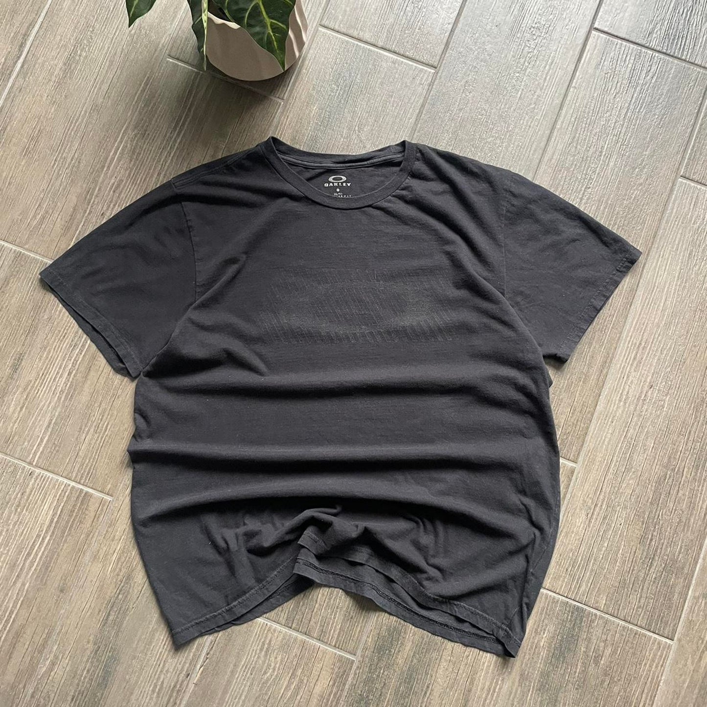 Oakley black y2k software streetwear tee