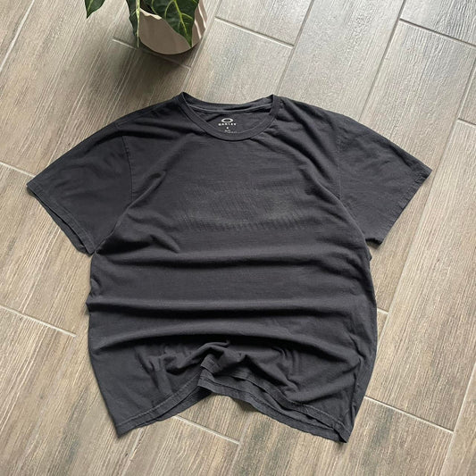 Oakley black y2k software streetwear tee