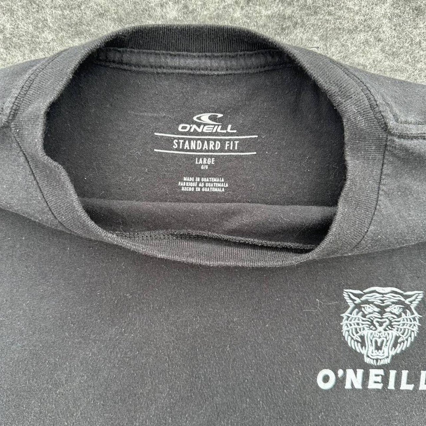 Oneill black t shirt with white