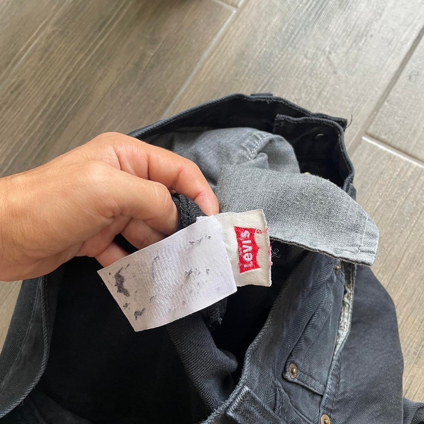 Levis black denim jeans