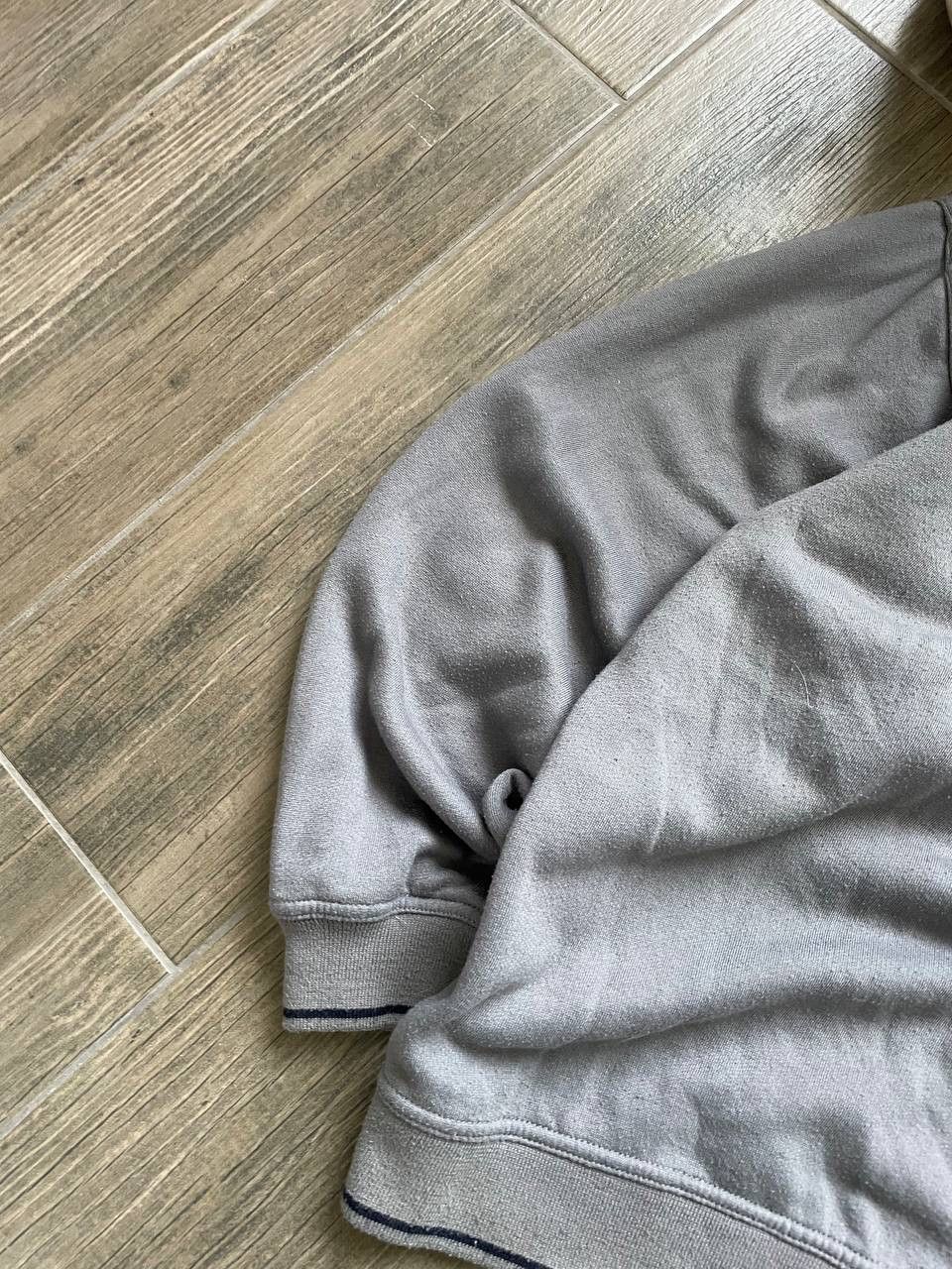 Umbro grey y2k skate vintage sweatshirt