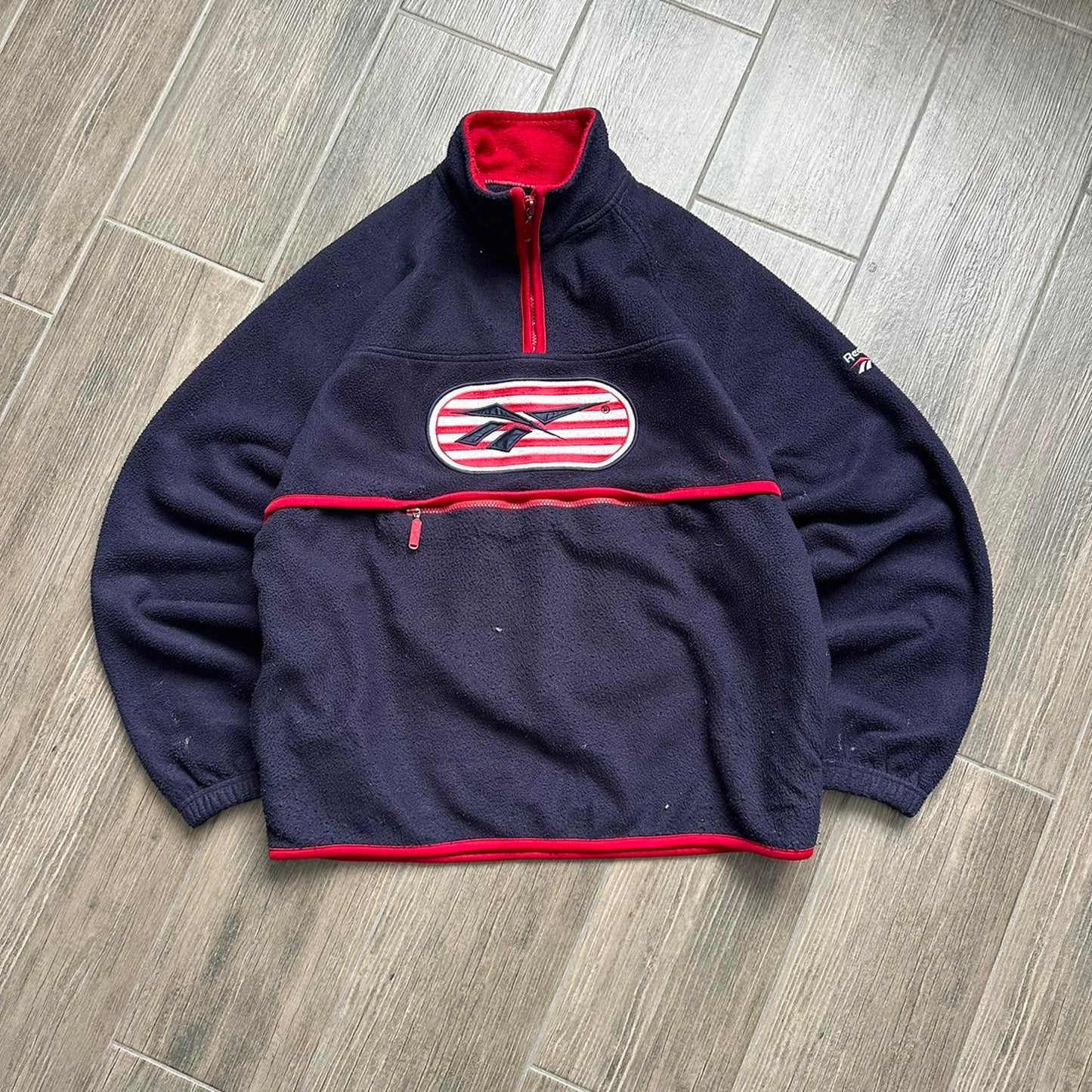 Reebok fleece boxy fit y2k M-L jumper