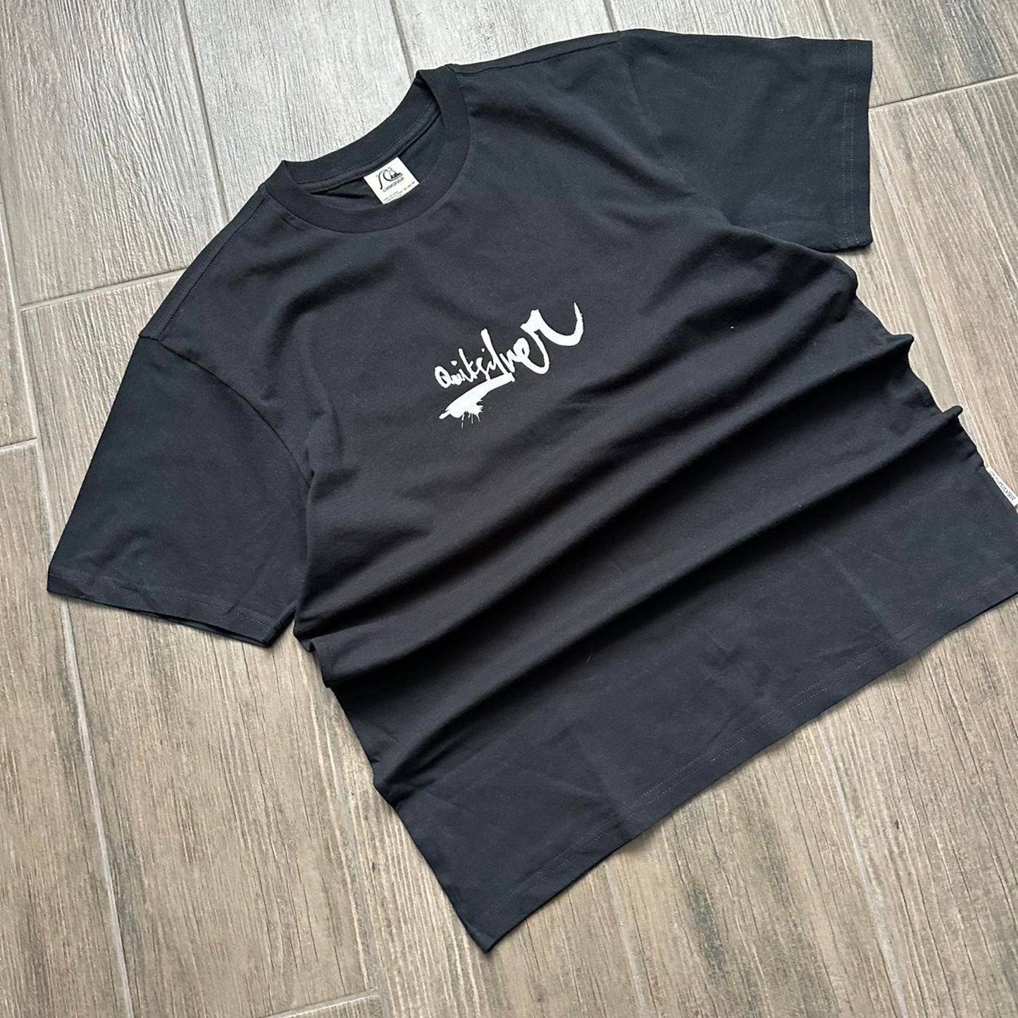 Quiksilver black surf tee