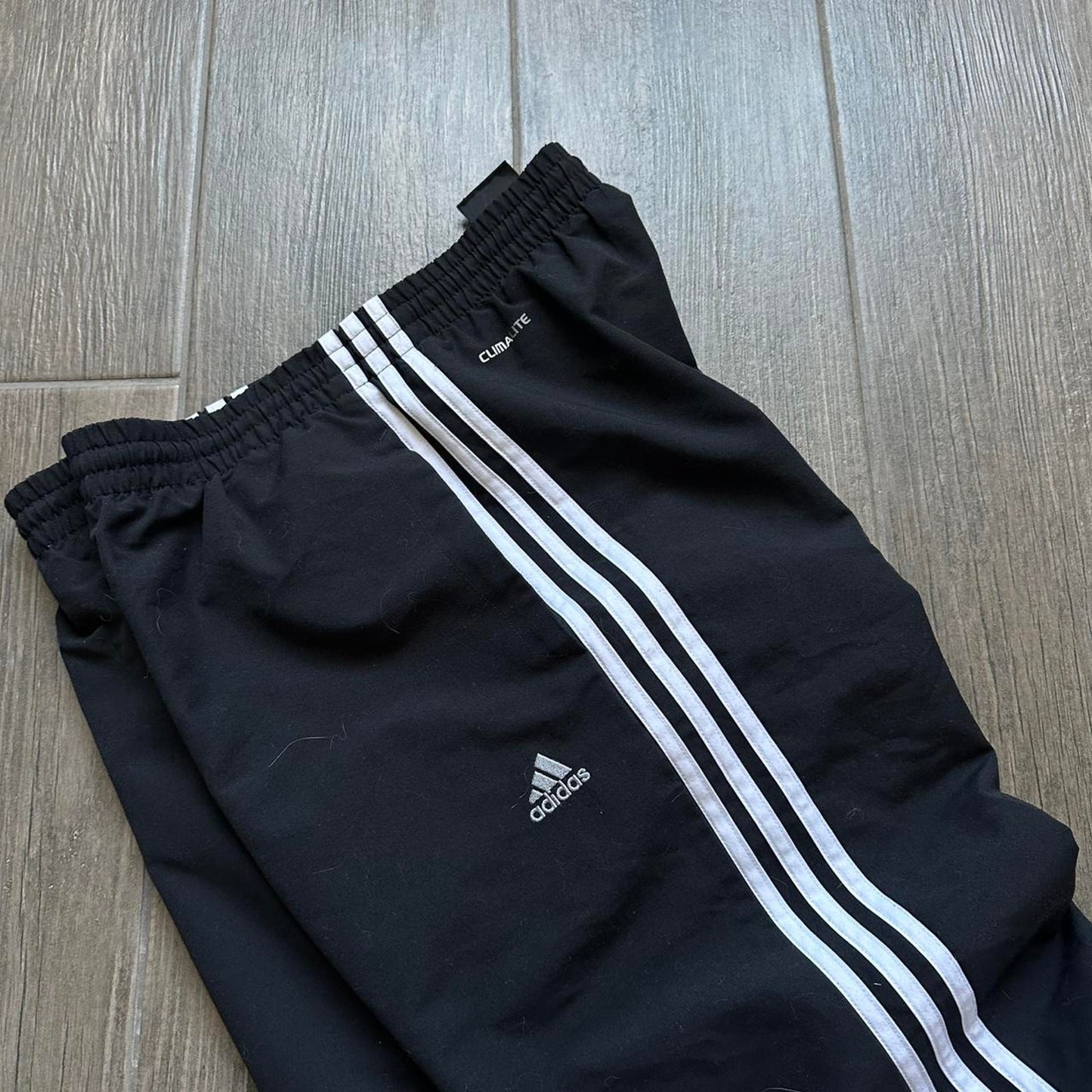 Adidas black parachute y2k nylon sweatpants