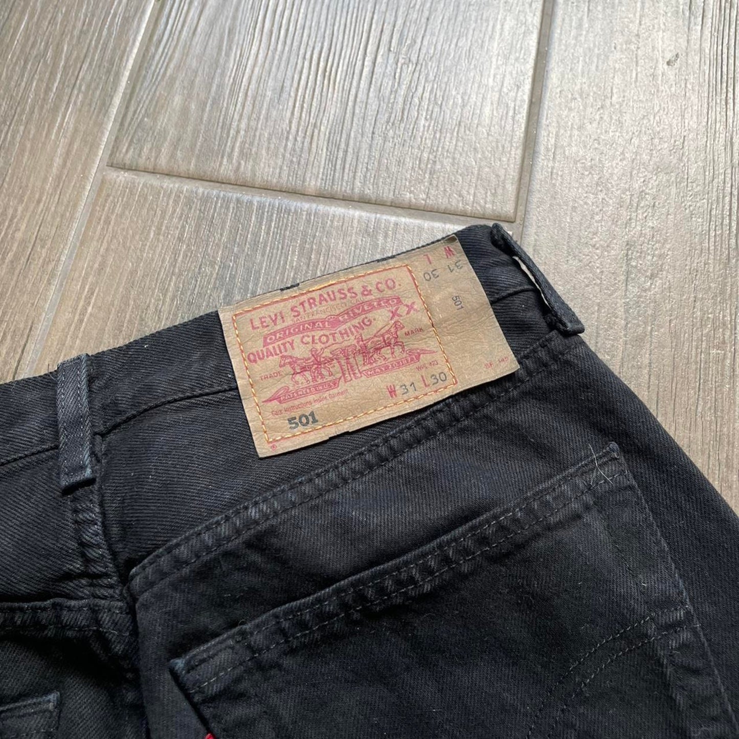 Levis black denim jeans