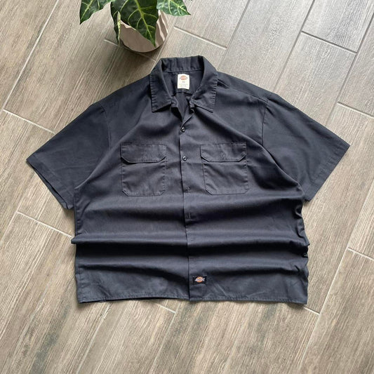 Dickies black retro shirt