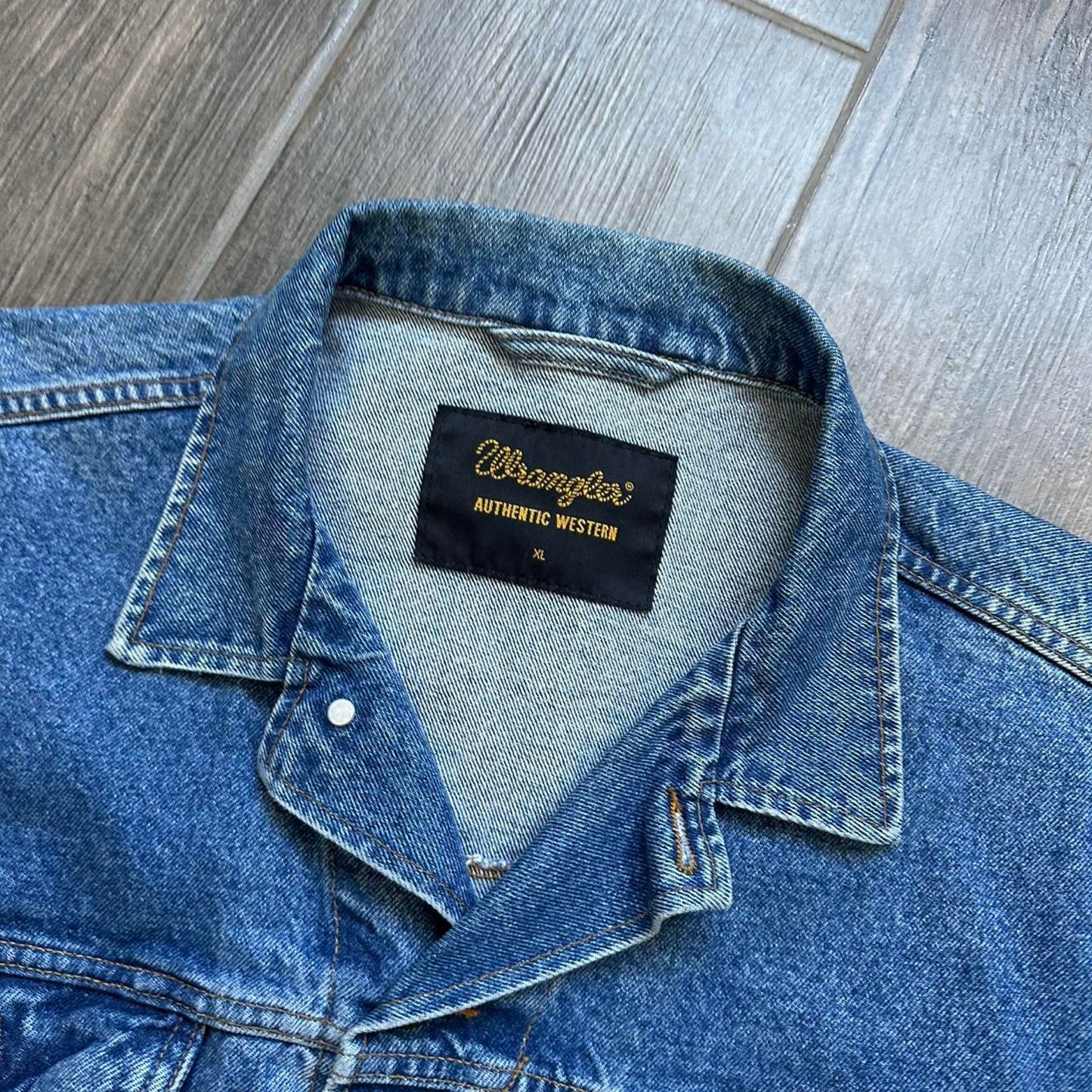 Wrangler blue denim jacket size XL