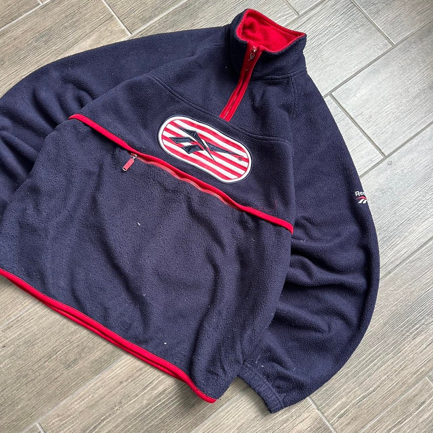 Reebok fleece boxy fit y2k M-L jumper