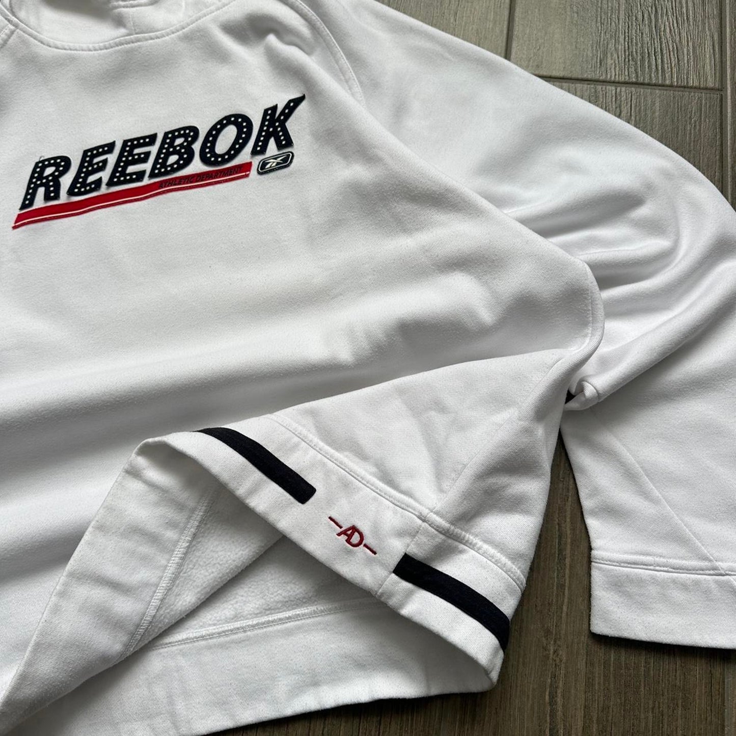 Reebok white boxy fit y2k XL hoodie