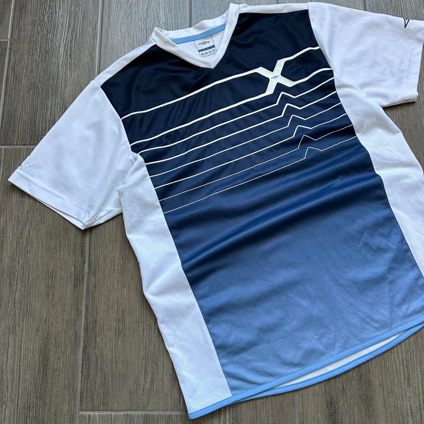 Umbro blue white striped