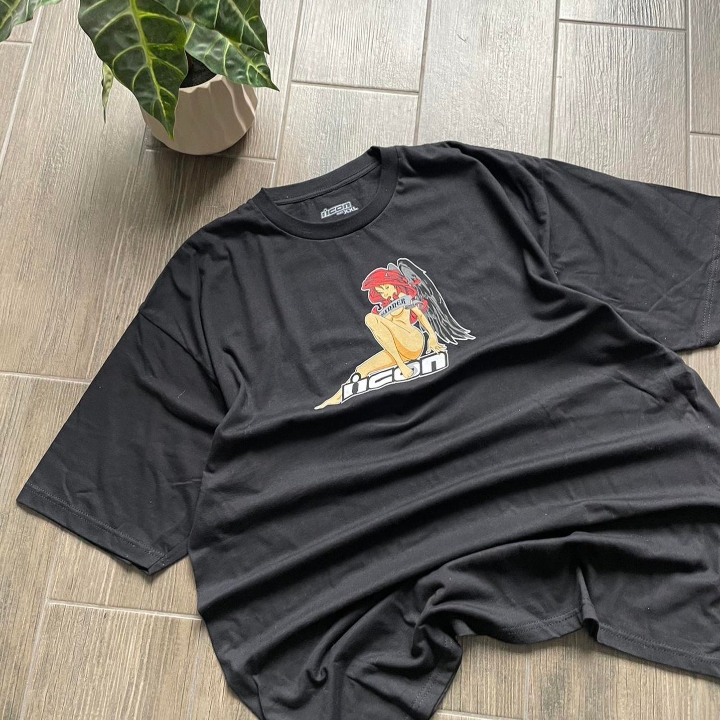 Icon y2k black streetwear baggy XXL tee