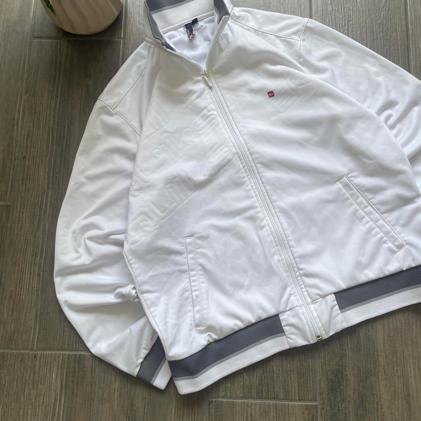 Quiksilver y2k white sport track top jumper