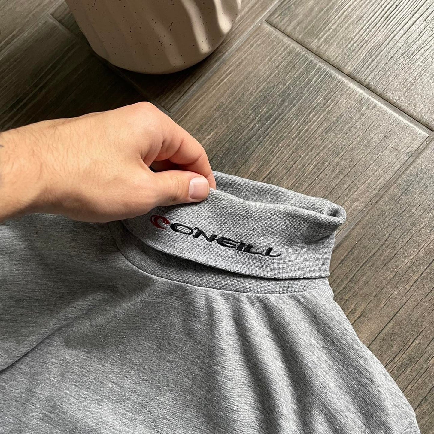 Oneill grey long sleeve baggy surf y2k S tee