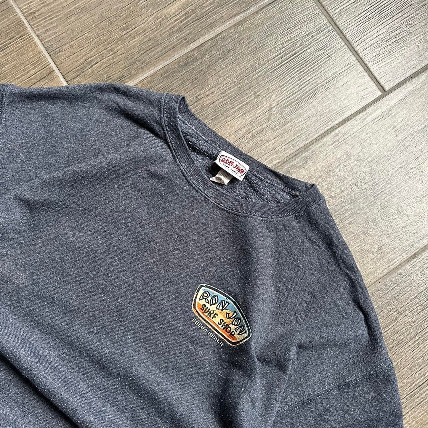 Ron Jon surf-wear baggy M-L sweatshirt