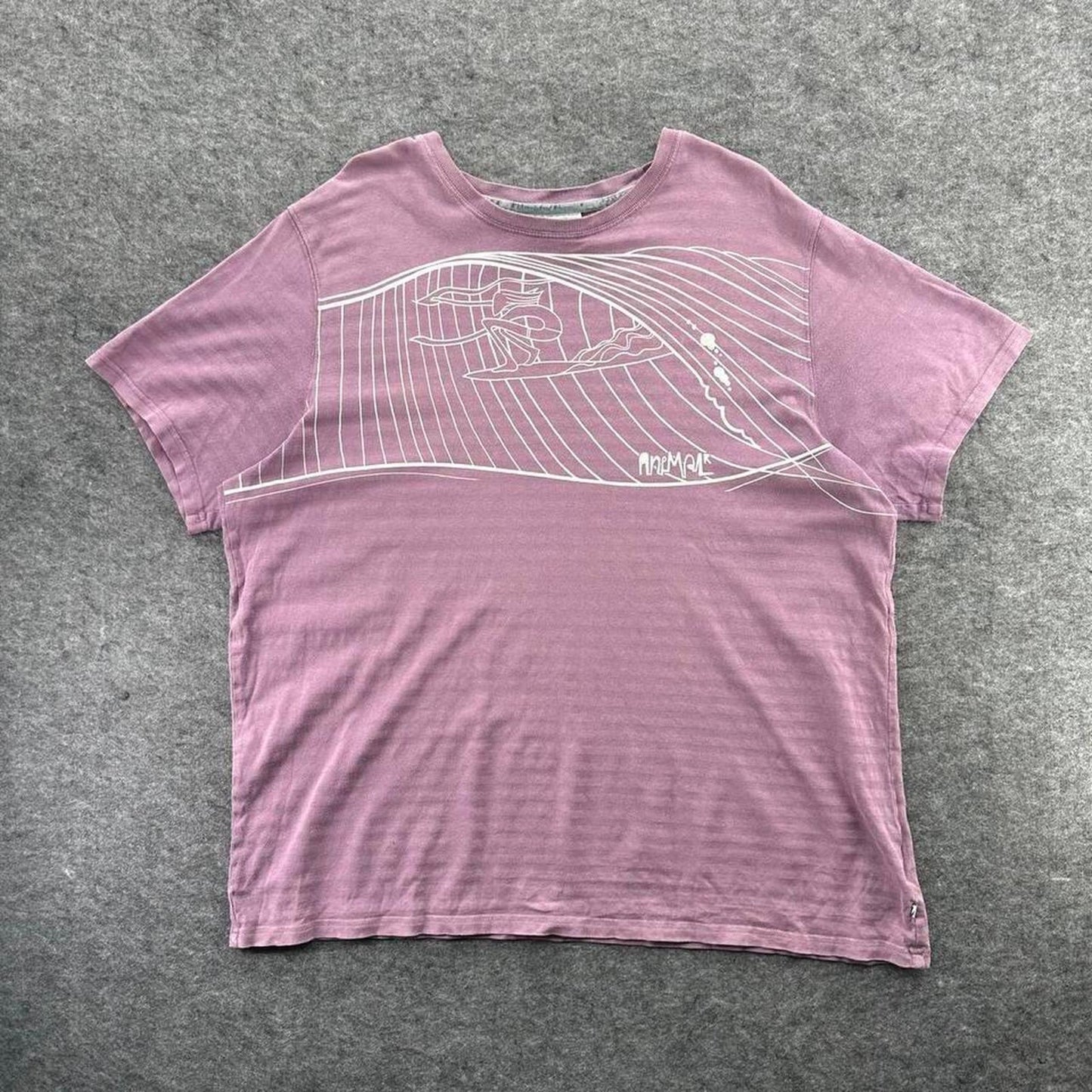 Y2k 2000s animal surf tee